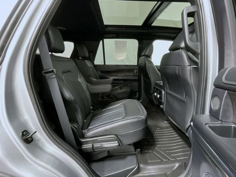 Used 2021 Ford Expedition Limited image 18