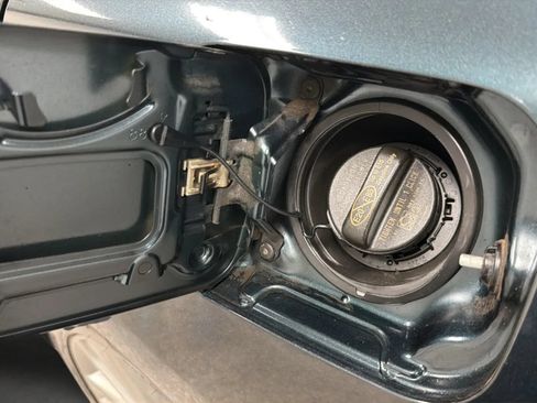 Used 2016 Toyota Camry SE FWD image 26