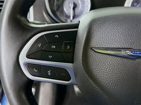 Used 2021 Chrysler 300 Touring w/ Sport Appearance Package image 20