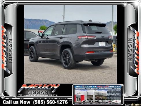 Used 2024 Jeep Grand Cherokee L Laredo image 6