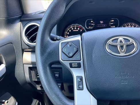 Used 2019 Toyota Tundra SR5 w/ SR5 Upgrade Package AWD/4WD image 29