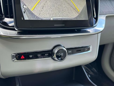 New 2026 Volvo XC90 B6 Ultra image 26