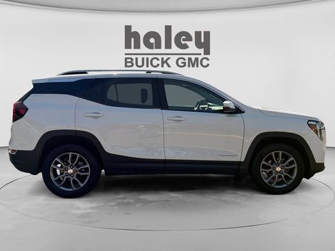 Used 2023 GMC Terrain SLT AWD/4WD image 6
