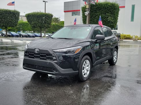 Used 2026 Toyota Corolla Cross L FWD image 5