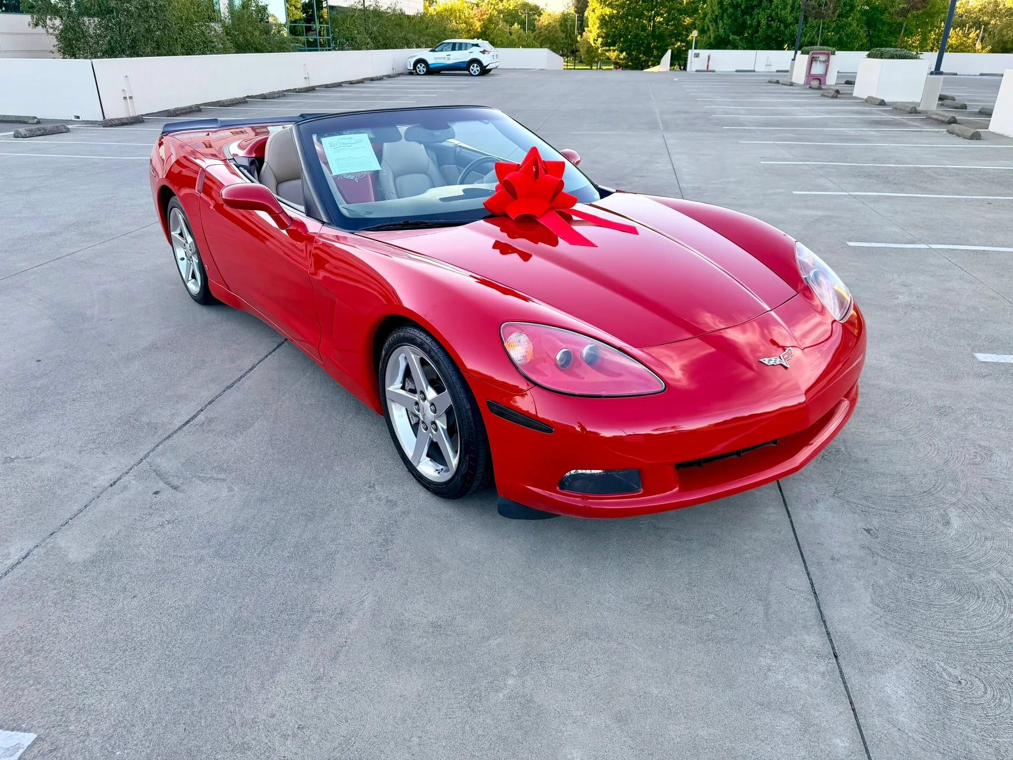 Used 2006 Chevrolet Corvette Convertible w/ Preferred Equipment Group RWD image 2