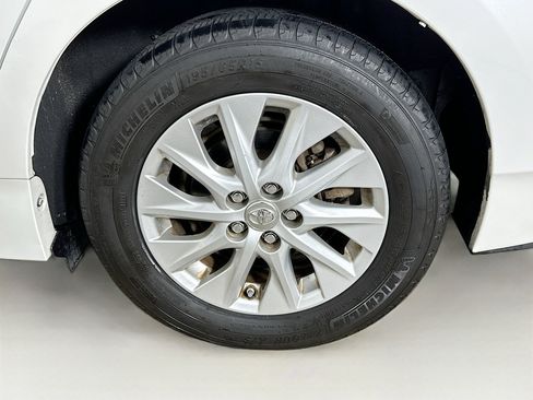 Used 2013 Toyota Prius Prime Advanced image 11