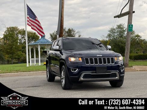 Used 2016 Jeep Grand Cherokee Limited AWD/4WD image 9