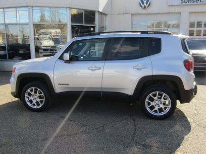 Used 2019 Jeep Renegade Latitude w/ UConnect 8.4 Nav Group