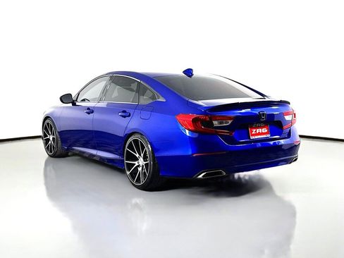Used 2018 Honda Accord Sport image 3
