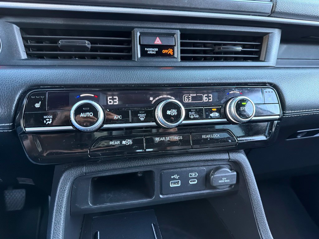 Used 2024 Honda Pilot Touring image 12