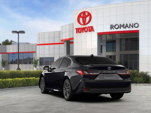 New 2026 Toyota Camry XLE image 32
