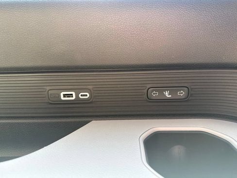 New 2026 Jeep Grand Wagoneer Limited AWD/4WD image 24