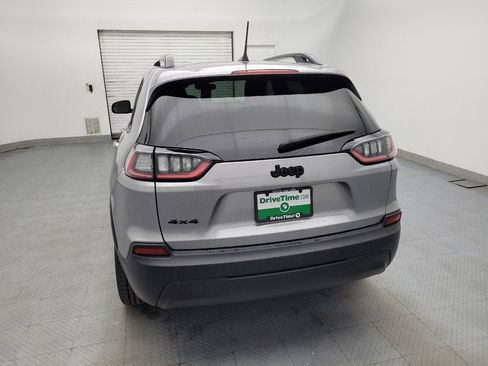 Used 2021 Jeep Cherokee Latitude Plus AWD/4WD image 6