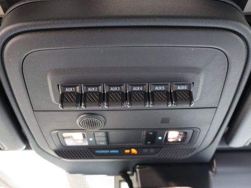 Used 2025 Ford Bronco Raptor w/ Interior Carbon Fiber Pack AWD/4WD image 26