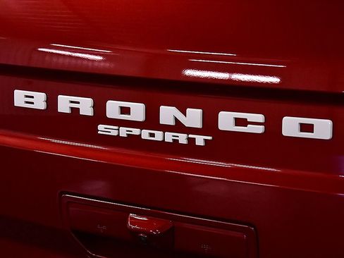 Used 2025 Ford Bronco Sport Badlands w/ Badlands Tech Package AWD/4WD image 11