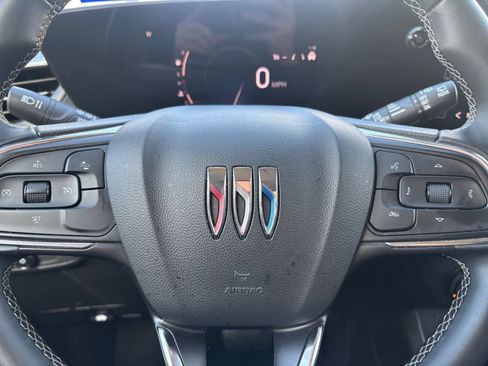 Used 2025 Buick Encore GX Preferred FWD image 27
