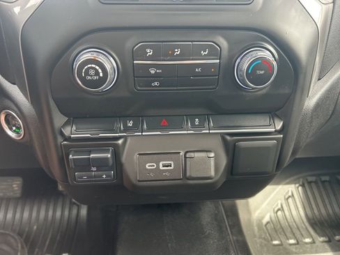 Used 2025 Chevrolet Silverado 2500 W/T image 29