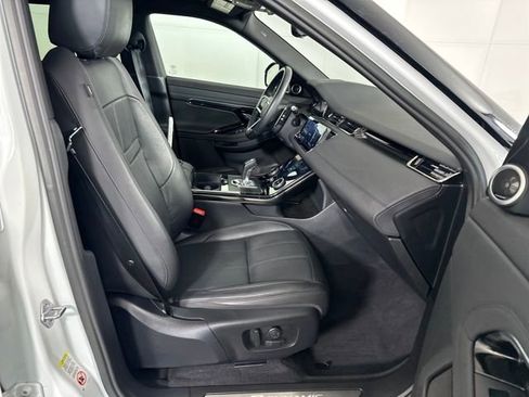 Used 2023 Land Rover Range Rover Evoque R-Dynamic SE image 28