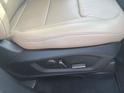 Used 2020 Ford Explorer Limited RWD image 20