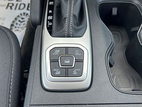 New 2026 Nissan Frontier SV w/ Tow Package image 17