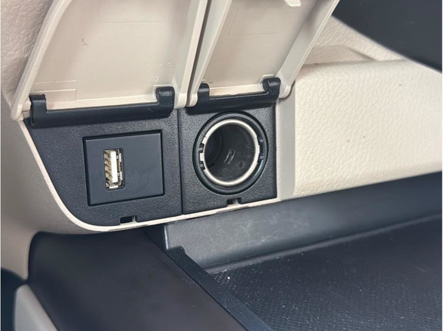 Used 2022 Toyota Camry LE FWD image 26