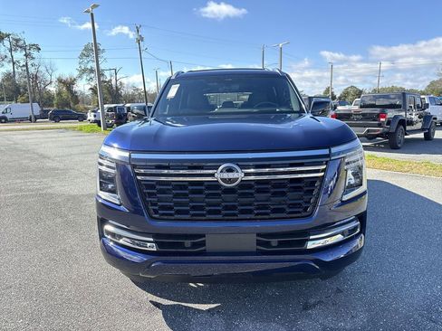 Used 2025 Nissan Armada Platinum image 8
