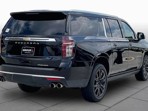 Used 2023 Chevrolet Suburban Premier AWD/4WD image 13