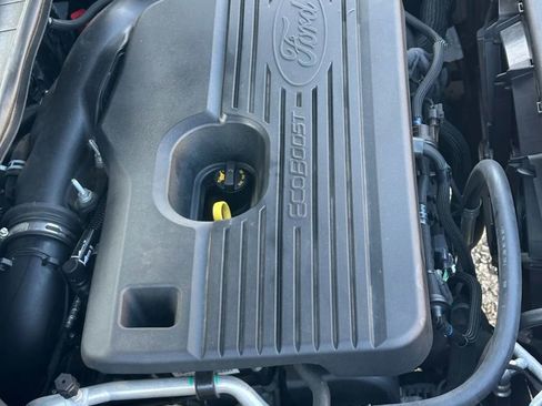 Used 2020 Ford Escape Titanium image 36