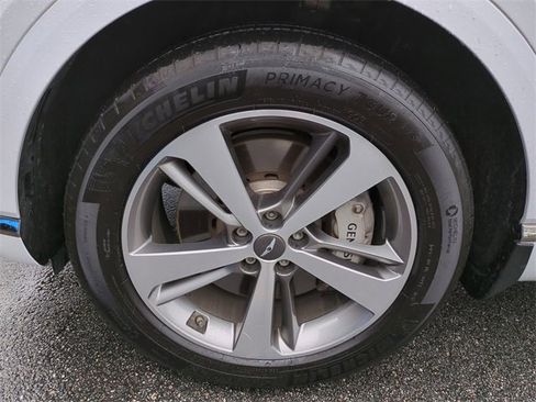 Certified 2022 Genesis GV80 3.5T image 10