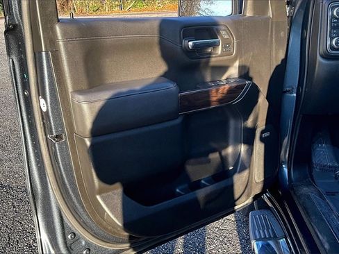 Used 2021 GMC Sierra 1500 SLT w/ SLT Premium Plus Package image 18