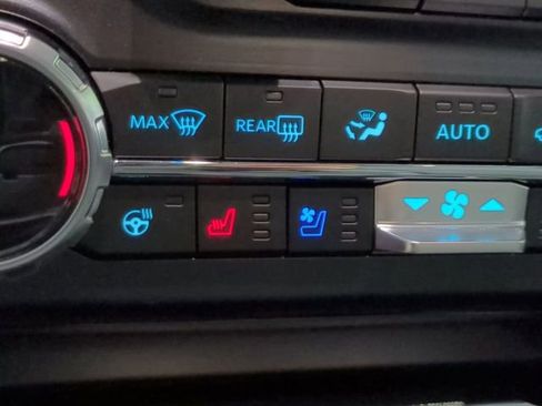 New 2026 Ford F250 Lariat w/ Black Appearance Package image 17