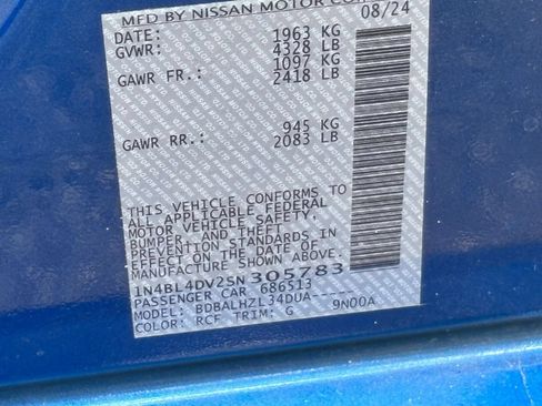 Used 2025 Nissan Altima 2.5 SV FWD image 10