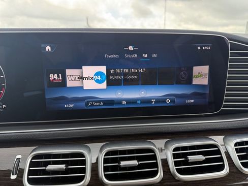 Used 2025 Mercedes-Benz GLE 450e 4MATIC image 20