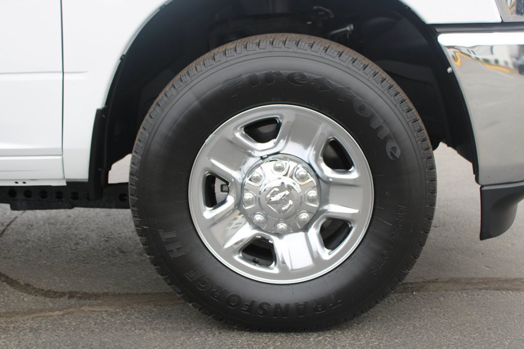 Used 2024 RAM 2500 Tradesman w/ Chrome Appearance Group RWD image 36