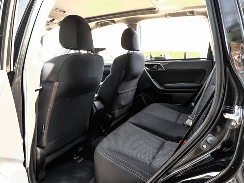 Used 2018 Subaru Forester 2.5i Premium image 41