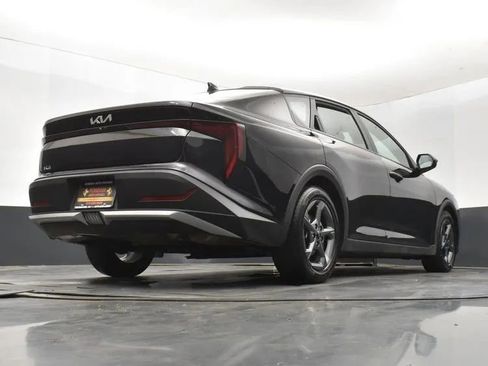 Used 2025 Kia K4 FWD image 13
