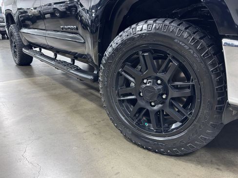 Used 2021 Toyota Tundra SR5 w/ SR5 Leather Package image 16
