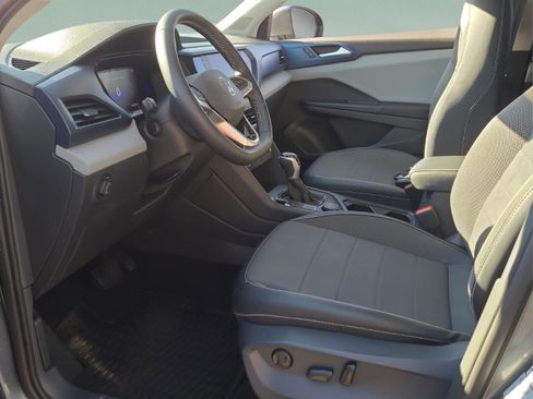 Used 2022 Volkswagen Taos SE image 14