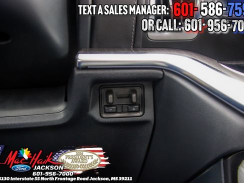 New 2026 Ford Expedition Platinum w/ Platinum Ultimate Package AWD/4WD image 24