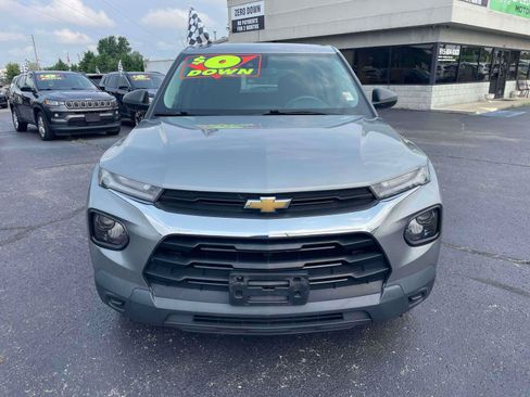 Used 2023 Chevrolet TrailBlazer LS AWD/4WD image 2