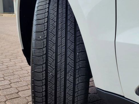 Used 2015 Porsche Macan S image 47