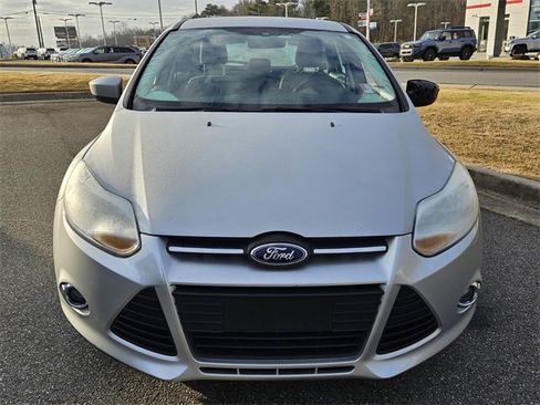 Used 2012 Ford Focus SE image 2
