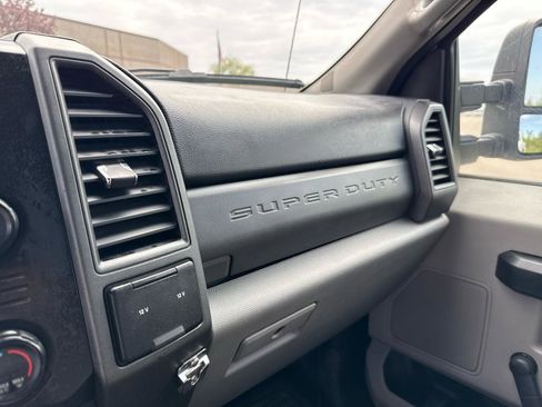 Used 2019 Ford F350 XL AWD/4WD image 15