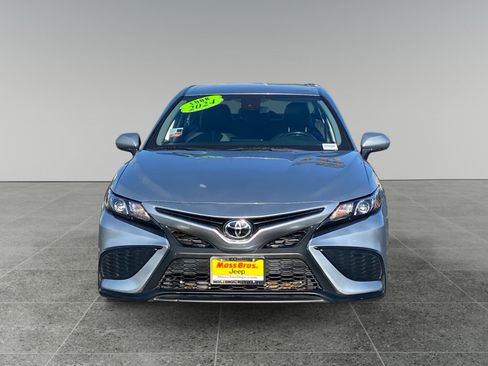 Used 2024 Toyota Camry SE FWD image 8