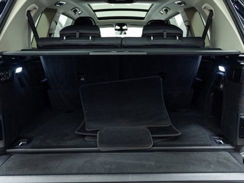 Used 2024 BMW X7 xDrive40i image 9