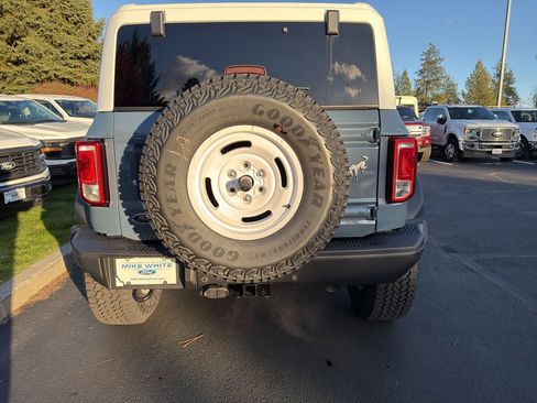 New 2025 Ford Bronco Heritage Edition image 5