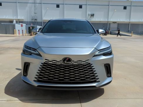 Used 2024 Lexus RX 350 FWD w/ Technology Package image 2
