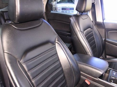 Used 2020 Ford Edge SEL w/ Convenience Package image 11