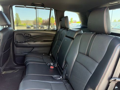 Certified 2023 Honda Passport TrailSport image 31