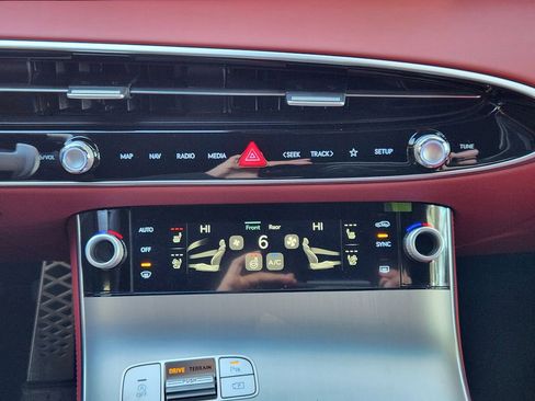 New 2026 Genesis GV70 3.5T Sport Advanced image 13